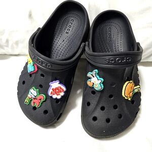 Kids Baya Crocs with spongebob themed Gibbets Black size J (junior) 3